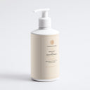 Therapium ROOTSYNC™ Aloe Moisturising Shampoo, 290 ml white bottle with cream and copper label, front view